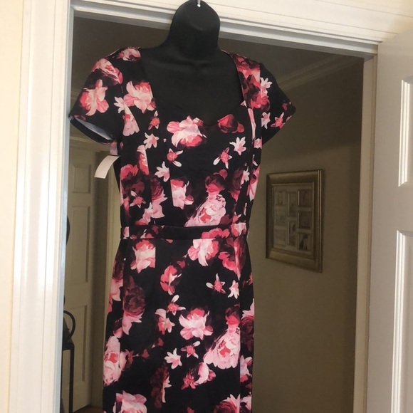 Eva Mendes Black Floral Dress Size 2 Gently Worn - Picture 2 of 5